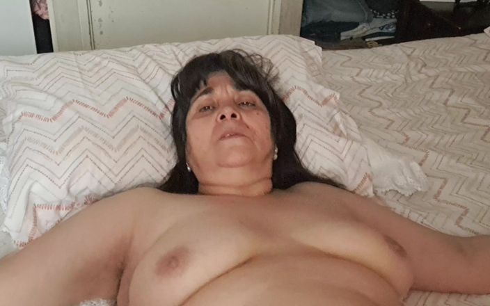 Mommy big hairy pussy: Początek gorącego dnia