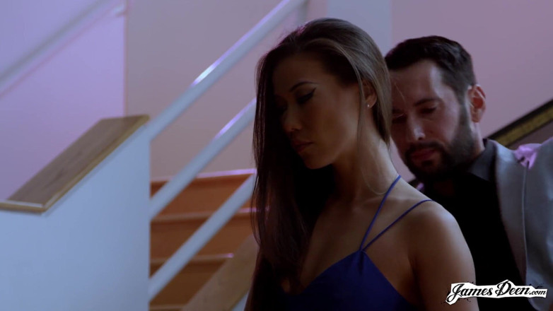 James Deen: Kalina Ryu adora garganta profunda e gozada facial