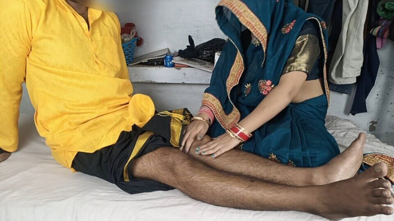 Pyaripooja22: Romantic Sex Video of Stepdaughter and Stepfather