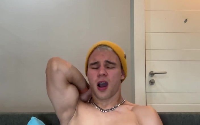 Max_Russell: Toller cumshot