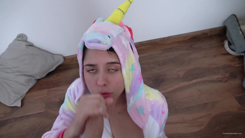 Homegrown Swingers: Onesie Dívka jezdí na péru