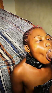 継母が継娘に18歳の誕生日にビッグファットペニスを贈る