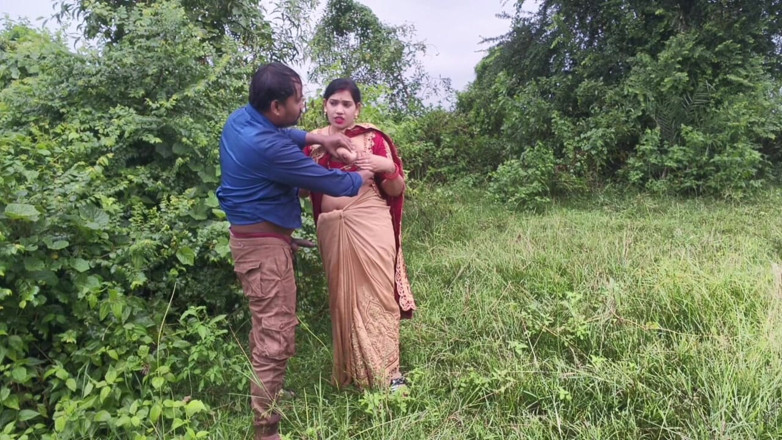 Sona bhabhi: Odia Village House Wife Hard - Core Fuck with Her Boyfriend...