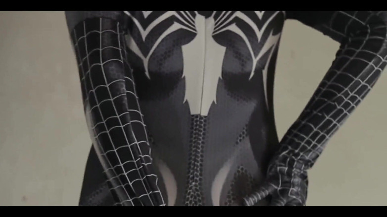 deafheaven666: Jebanie czarnej dziewczyny Cosplay Spiderman, aż spuści się w jej...
