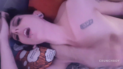 Shemale videos: La jumelle trans kfucked Barebakc y XXL bite, garçon hétéro...