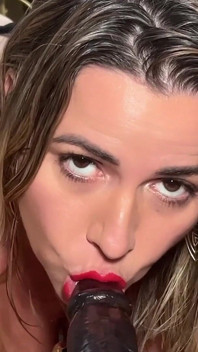 La matrigna viene scopata da un bbc dildo pompa di figa rosa