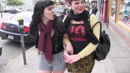 Lesbian Babe Stare: Dvě dívky jsou spolu drsné a divoké
