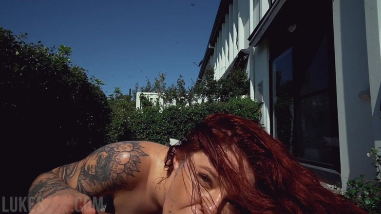 Lukes POV: Sex s prsatou pornohvězdou Gia Rouge