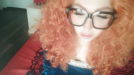 savannahamatoriale: Odvážný, rebel cosplay burps