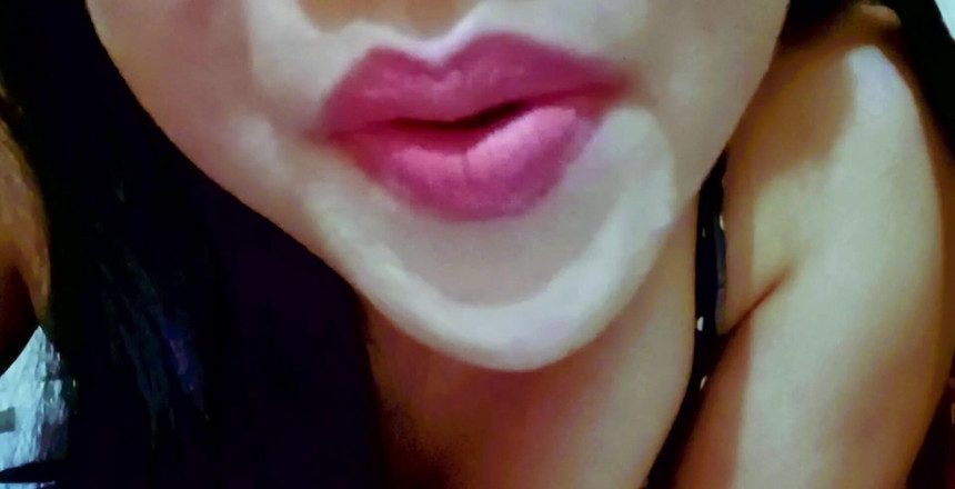 Queen Aurora: Obvykle si dávám tinies pod chodidla. ale tentokrát... Vím, kde...