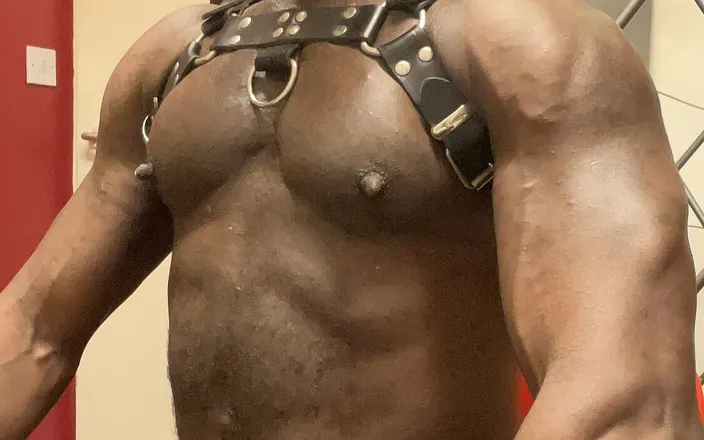 Black mature kinky muscle: Black Hot Mature Muscle Harness &amp; Jock Flex Wank