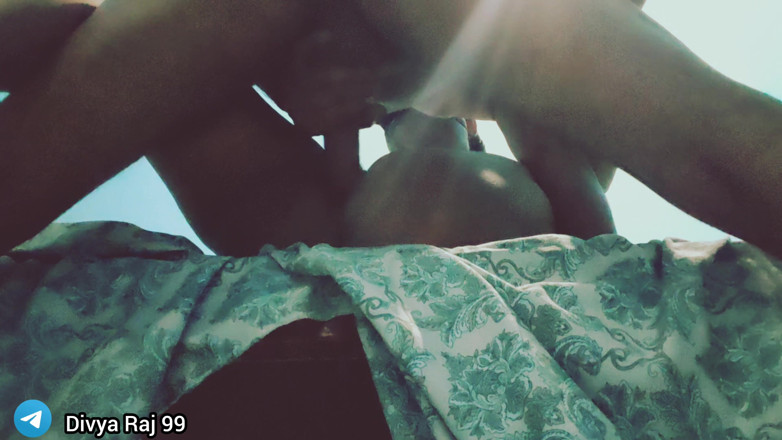 Divyaraj99: Meri Pados Wali Bhabhi