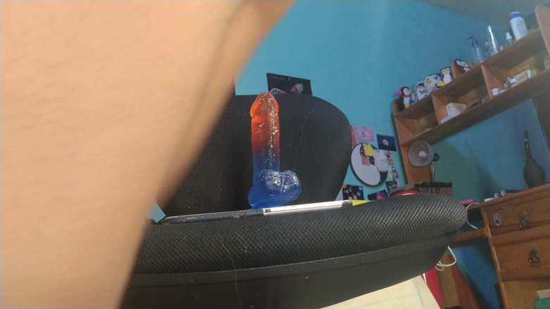 Crystal Phoenix: Pov jezdí na mém robertku