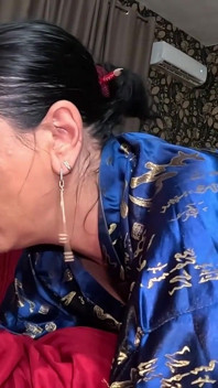 Một geisha đĩ bú cu và chơi với cum 274