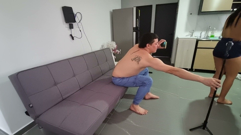 Hot Latina TV: Šukal jsem předplacený Tinder bez kondomu