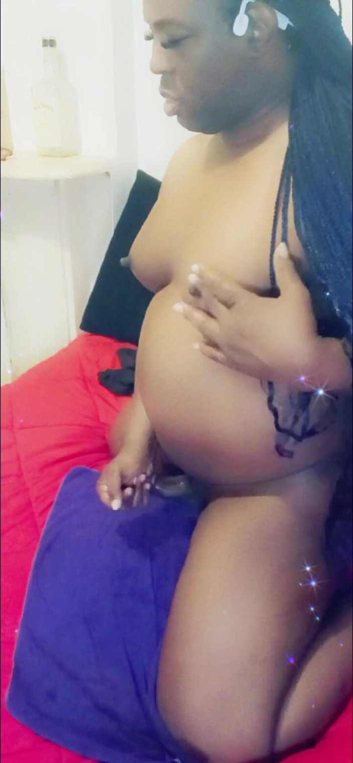 Ts Cakes78: Late Nite Nuttt