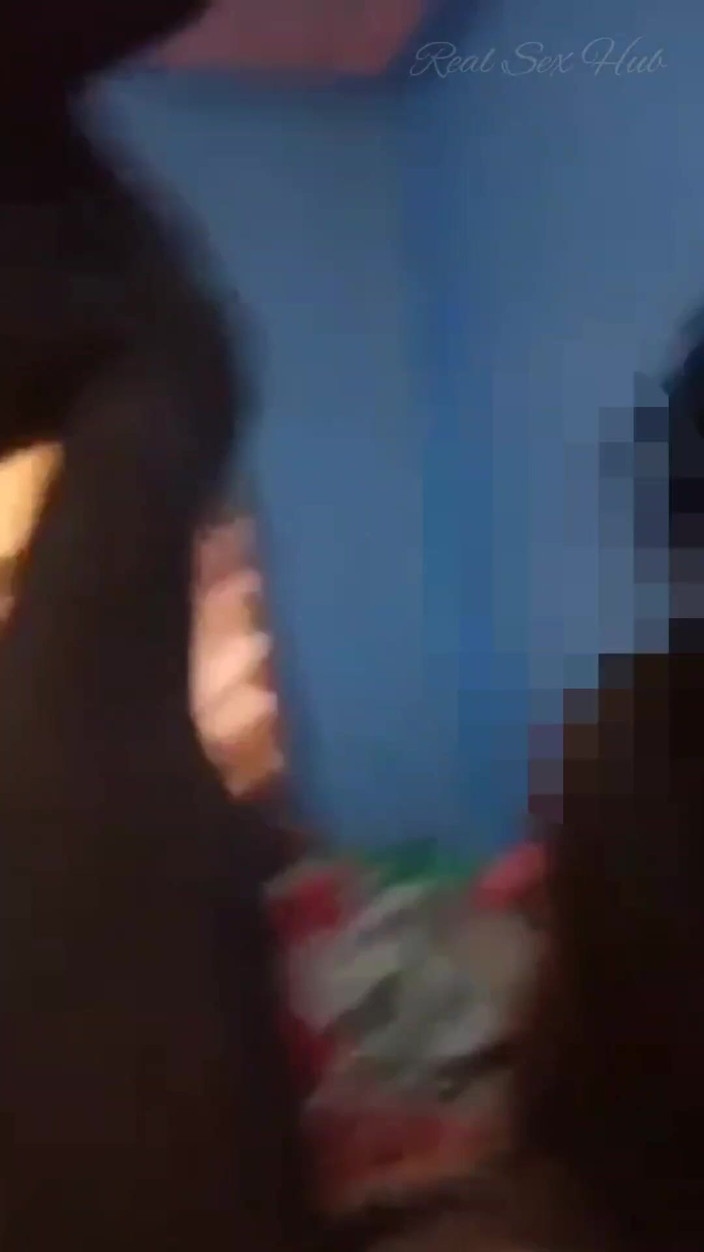 Real sex hub: Pekerja kedai curang India menjemput pemilik ke rumah dan berkongkek