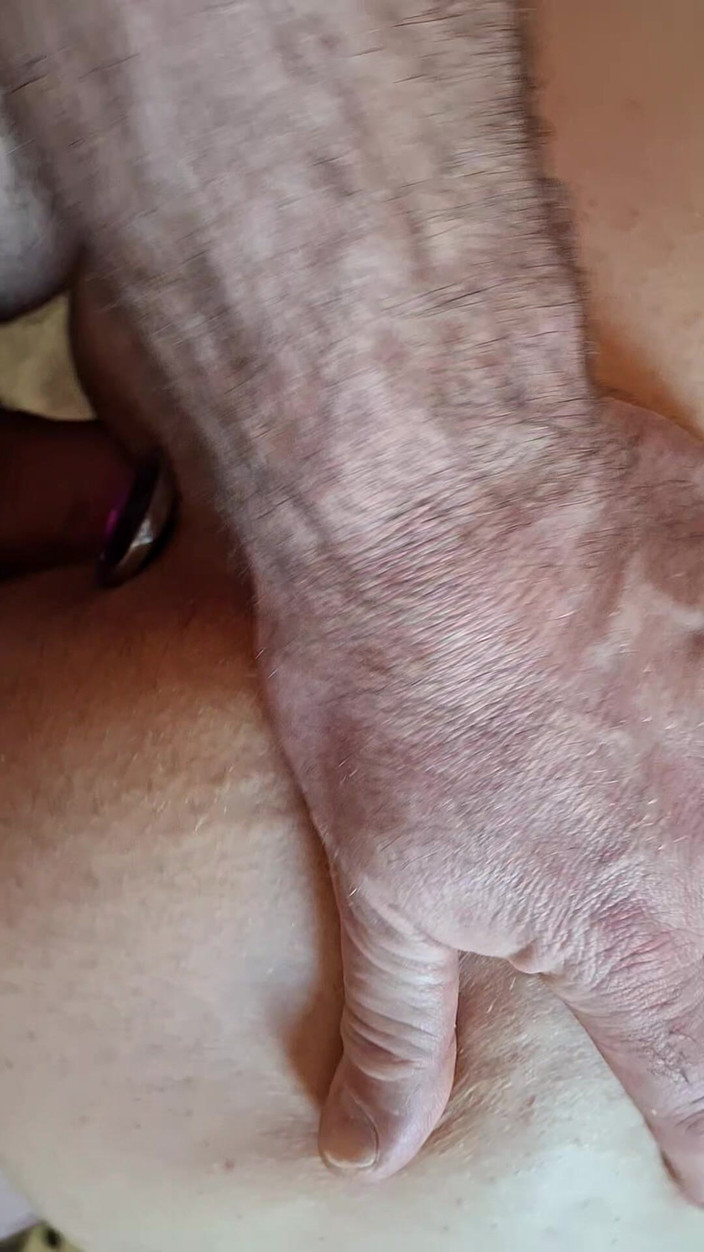 Chouqxxx and Coreleone: Průnik z pohledu pomocí zátky