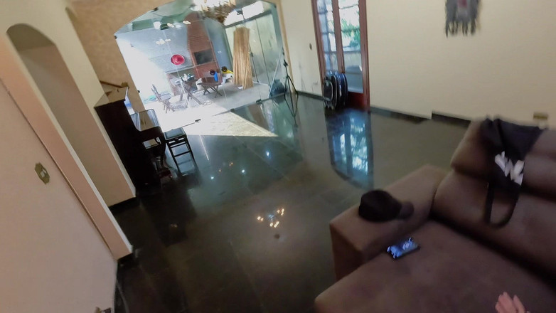 QroZne Studios: Zne Taboo - Nevlastní sestra pomáhá v bazénu [celá scéna