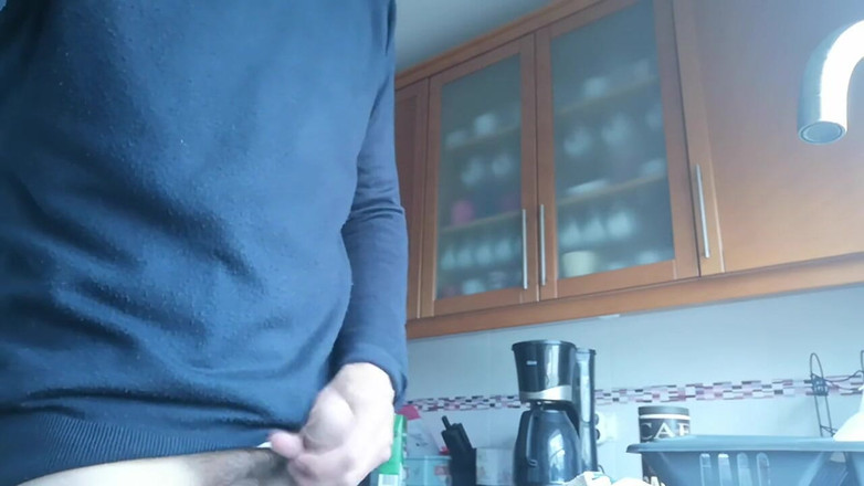 Rafael Torreano: Rychlovka s výstřikem do kuchyňského dřezu