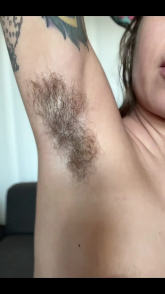 Pearlsage: My Armpits Smell so Good Today