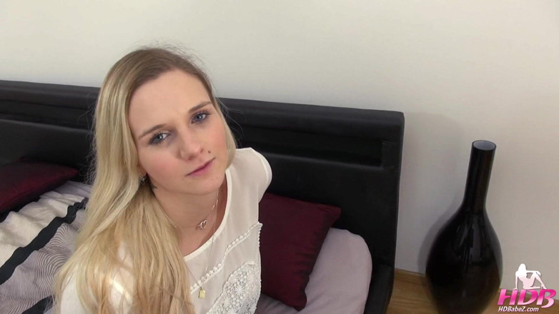 Fuck-Buddies: 132 - 01 Ragazza scopa per creampie