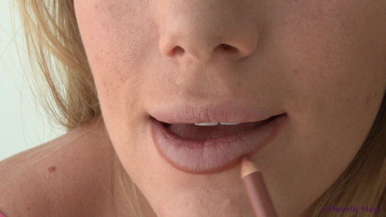Danielle Maye: Lip Liner POV