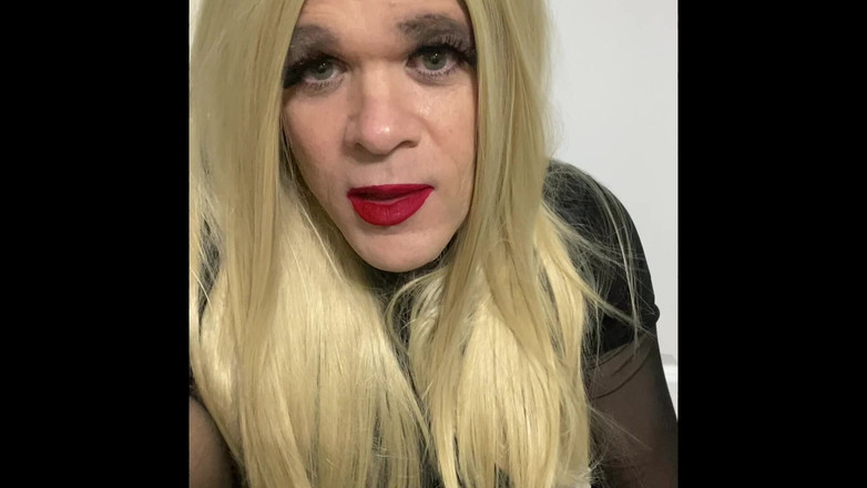 MadisonCD2025: Crossdresser Vorbind cu tatăl vitreg Ans un CD care încearcă să...