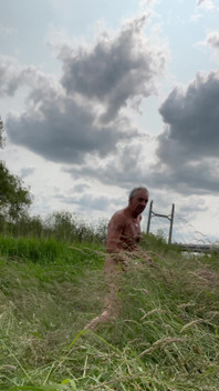 Kampen Köprüsü'nde çıplak