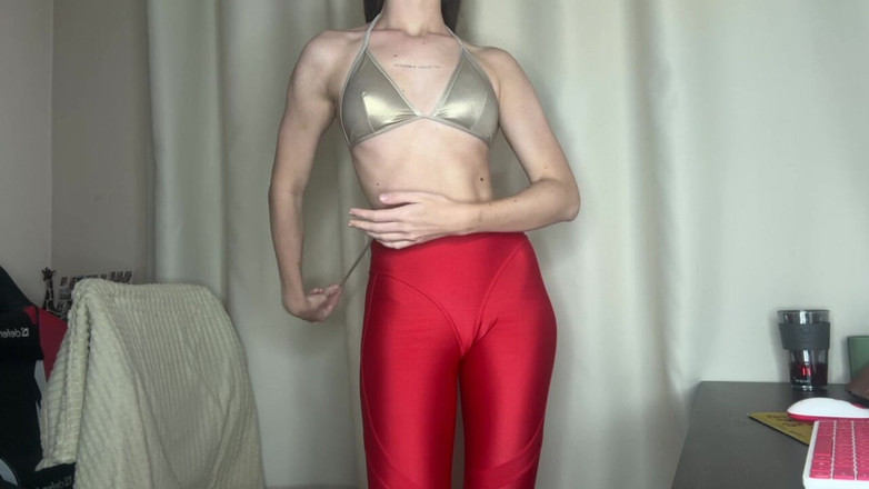 Skinny_lady69: Perfetta tensione muscolare in posa