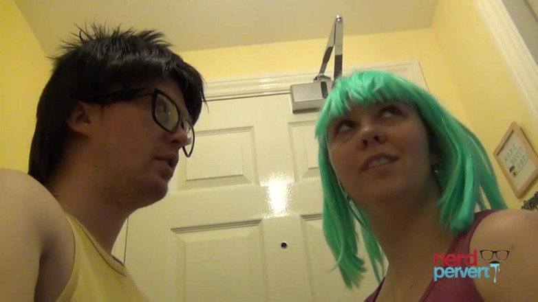 Nerd Pervert: Elise Teeze - agente inmobiliario chupa polla