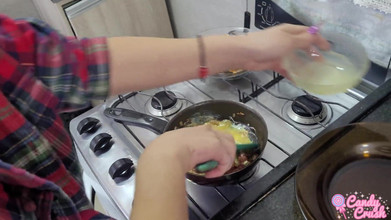 Mano Nico Official: Suami saya menunjuk-nunjukkan pepek merah jambu kecil saya