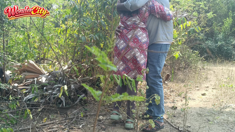 Magilmathi: フォレストとかわいい女の子が予想外の熱いロマンスを経験しました