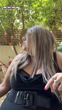 Donnona brasiliana miLF mattinata catene rituale all'aperto Parlamento longs