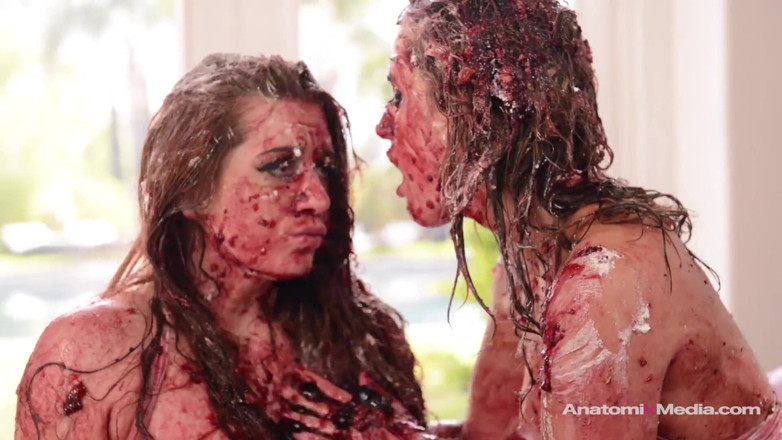 Anatomik Media: Messy Girls: Pie Whores