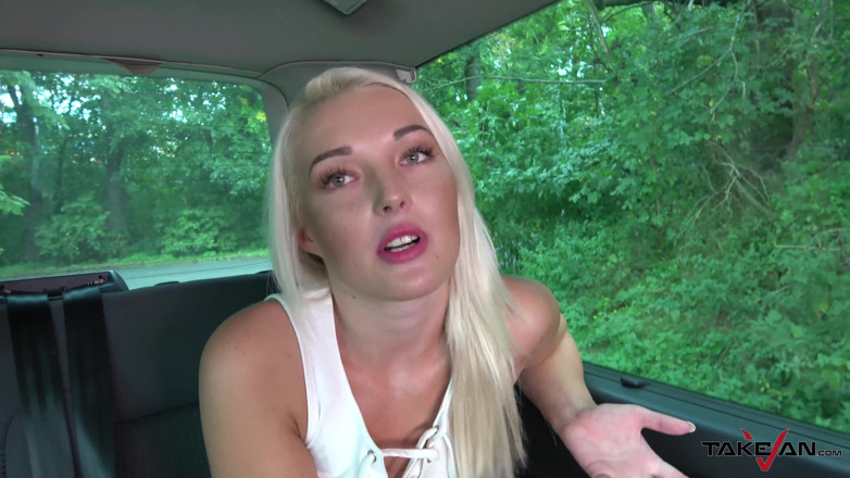 Take Van: Blondine abgeholt, gefickt und nackt rausgeschmissen