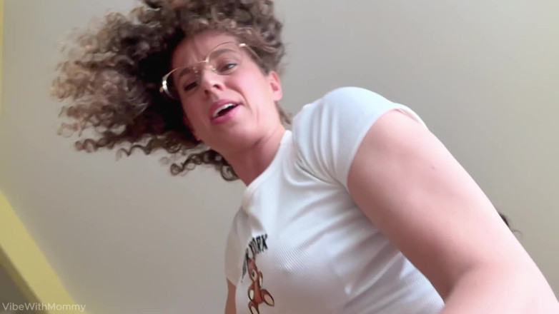VibeWithMommy: Jewish Stepmom Fucks Stepson and Friend in Short Shorts