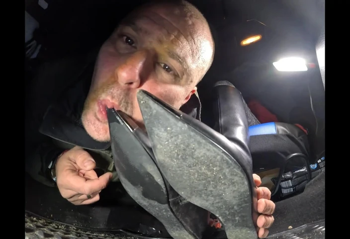 Mistressyammyboots: Lick Lick Lick