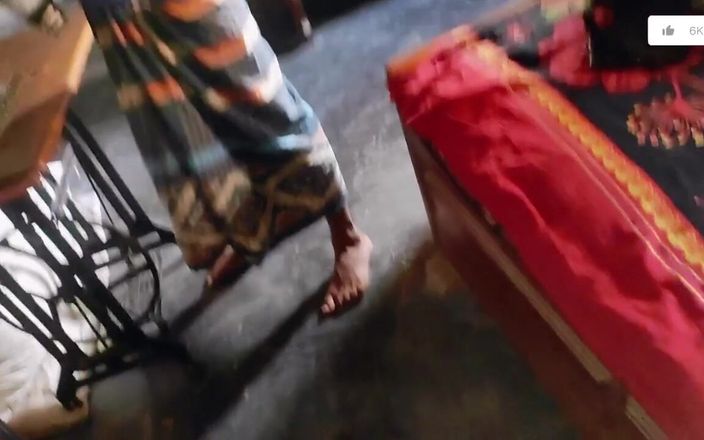 Desi Banana: Bangla desi teen twink trapata nel culo da un grosso...