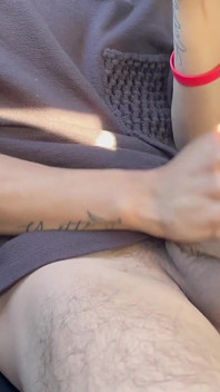 Grote lul twink jonge twink solo aftrekken cumshot auto achterbank