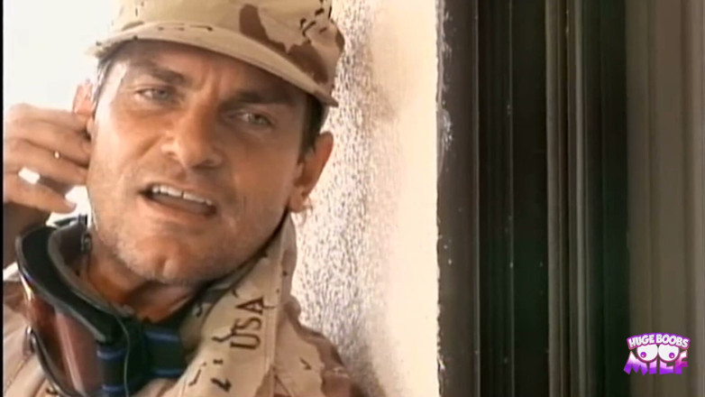 Huge Boobs MILF: 특정 오리건 작업은 지역 핑거링 전문가의 승인의 입 인장에 정액을 필요로