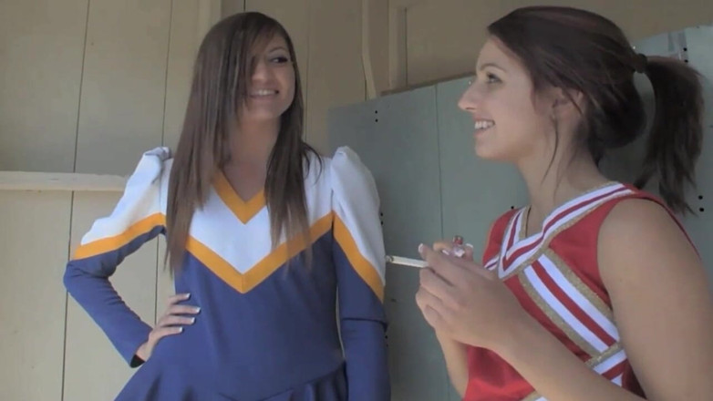 Hot Lesbians X: Lezbiyen ponpon kızlar Cassandra Nix ve Mary Jane Johnson amcık...