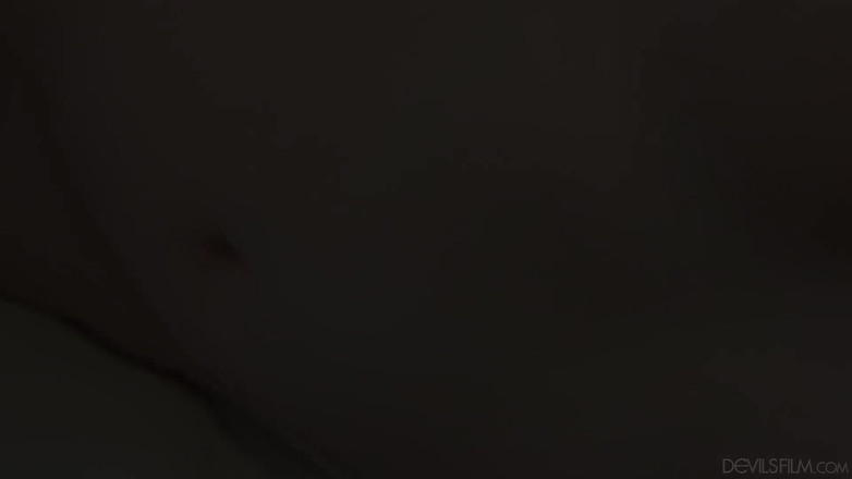 Devils TGirls: Pantat bahenol janelle fennec si cewek cantik trans pirang dientot...