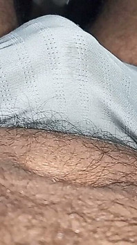 Můj indický penis masterbating a sání prsou