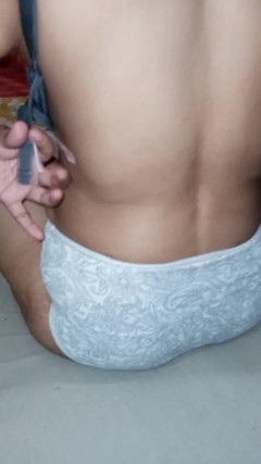 Yasmeen: I Orgasmed While Wearing a Bra