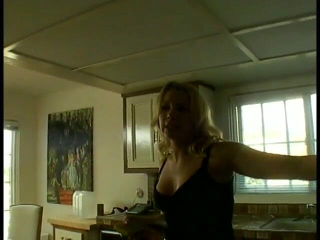 Fuck me Hard: Blonda drăguță Olivia Saint cu țâțe obraznice se bucură de o...