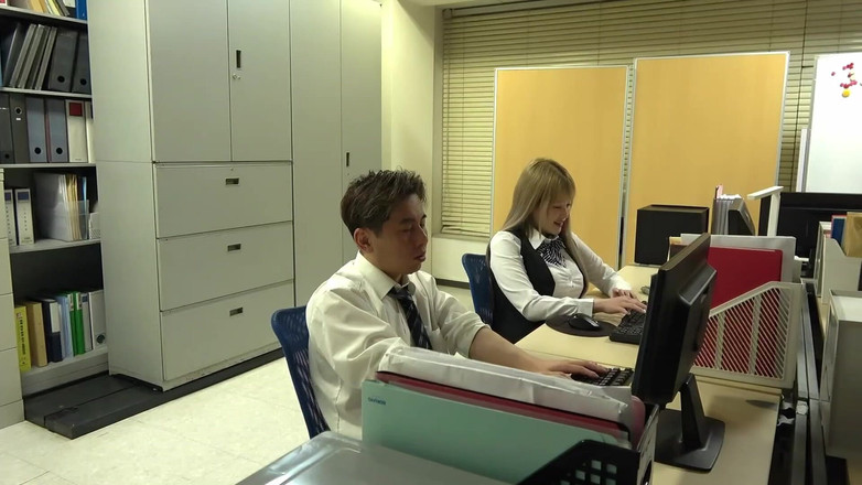 Raptor Inc: 残業している同僚の映像。従業員はいたるところでセックスしています!-1