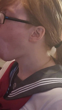 Ich gebe einem riesigen trans-mädchen-schwanz einen tiefen kehlen-blowjob