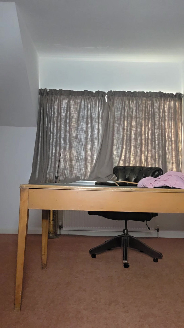 UKCuteGirl Lucy Lauren: バルクメイル先生はもっと勉強しろと言っている!成績のためのプッシー