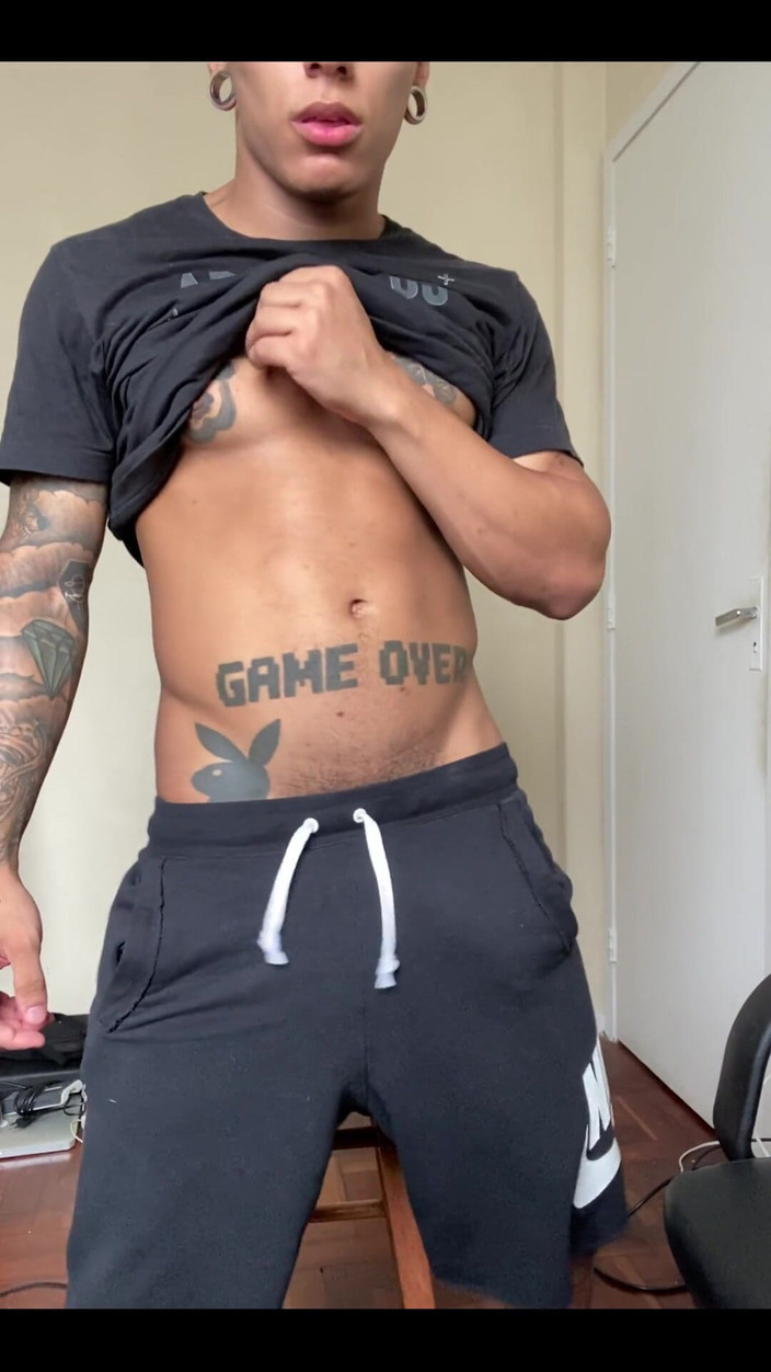 Exxtevao: Masturbation en solo